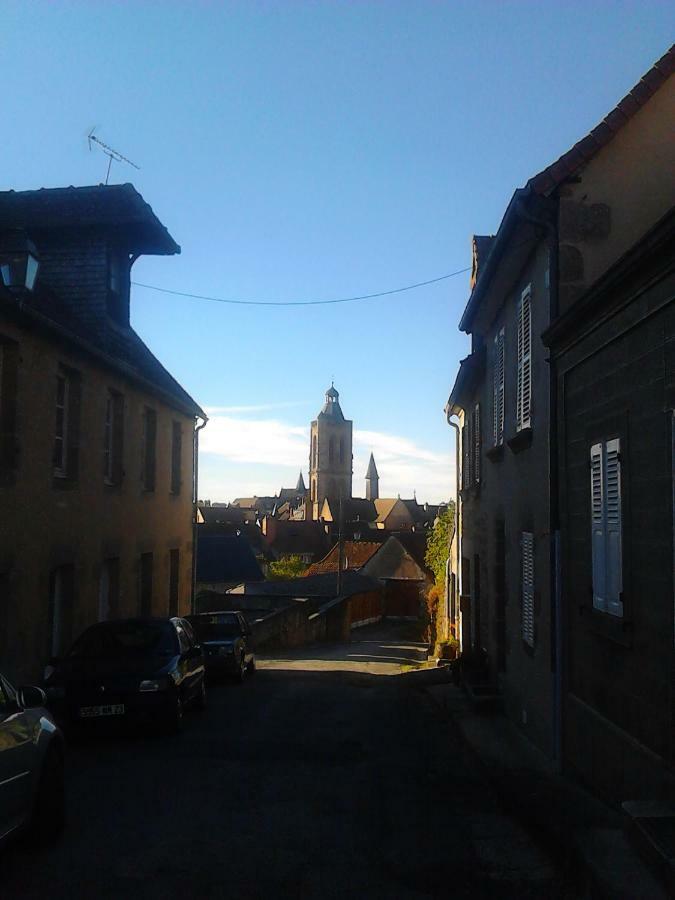 3 Place Des Arbres, Chambres D'Hotes, Felletin 外观 照片